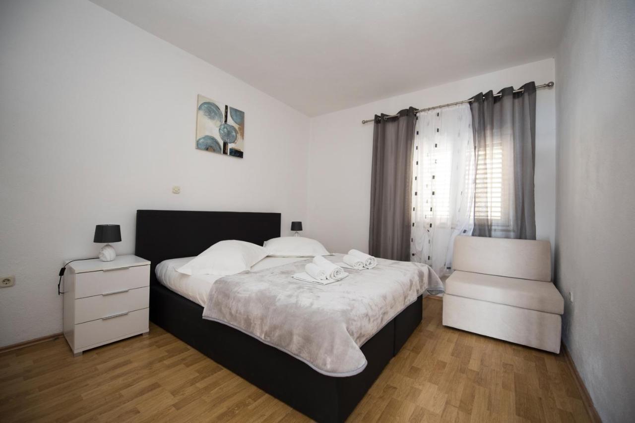 Apartment Brela 16603B Luaran gambar